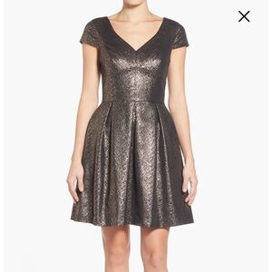 Vince Camuto Cap Sleeve Metallic Jacquard Fit and Flare Cocktail Mini Dress- 12
